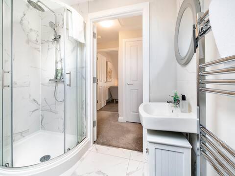 Apartamento Stunning Free Parking Great Location